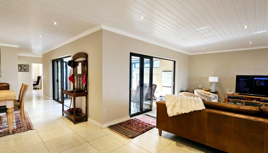 3 Bedroom Property for Sale in Monte Christo Western Cape